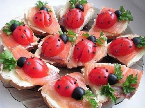 coccinella-su-tartina-di-salmone